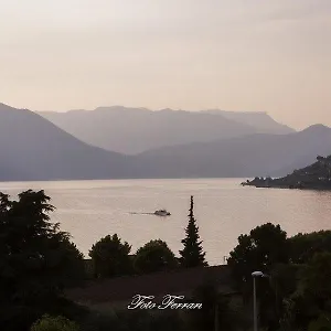 Ferienhaus Casa Vacanze Gli Ulivi Del Lago, Sale Marasino